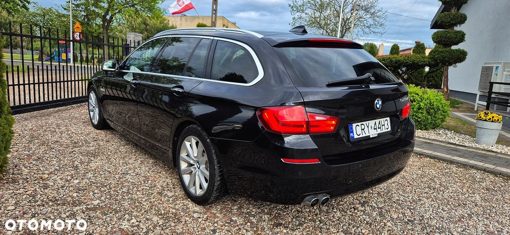 BMW Seria 5 525d xDrive Luxury Line - 13