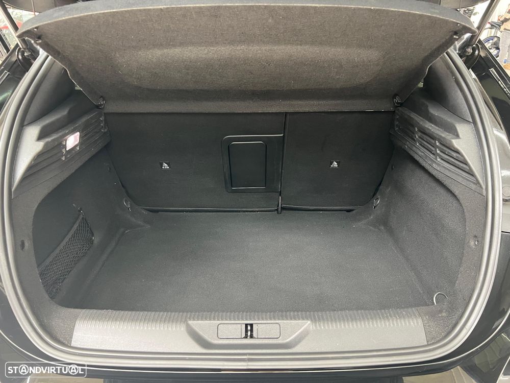 Peugeot 308 1.2 PureTech Allure EAT6 - 27