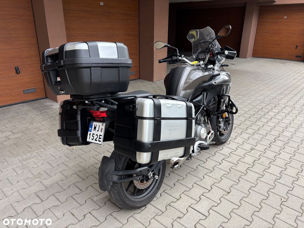 Benelli TRK 502X - 10