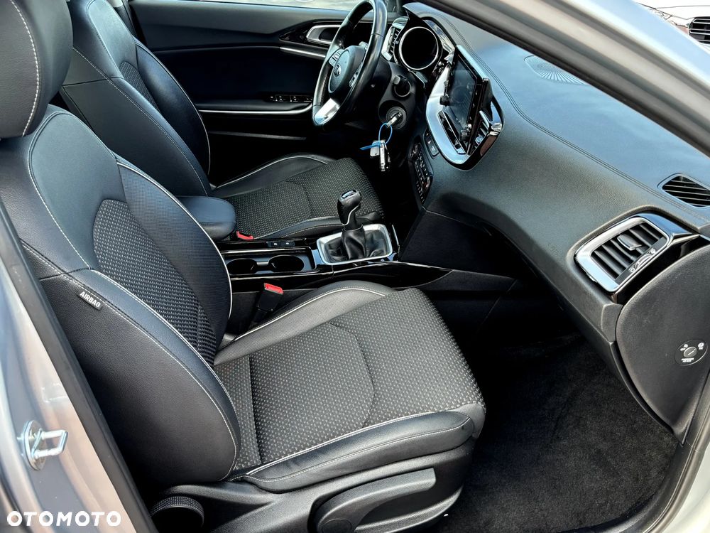 Kia XCeed 1.4 T-GDI OPF VISION - 16