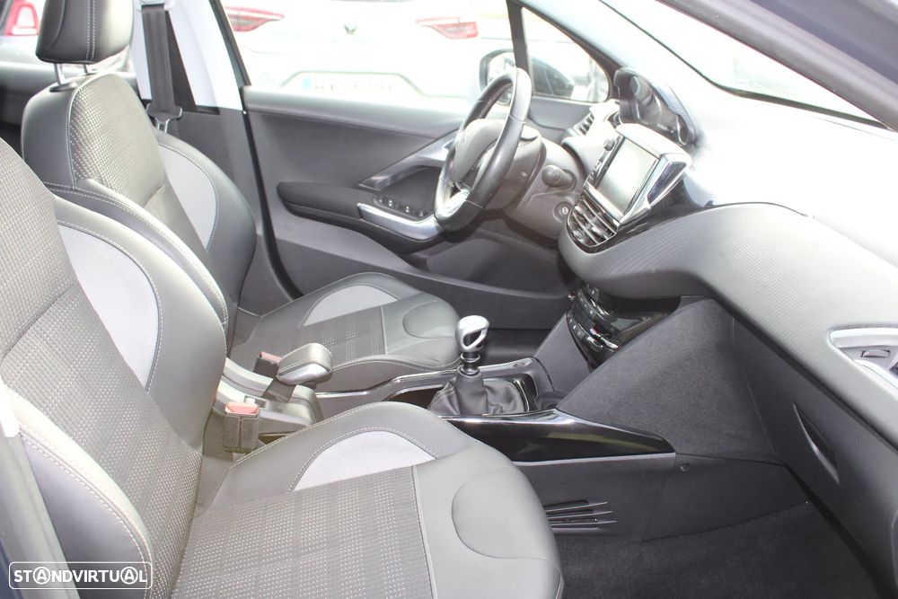 Peugeot 2008 PureTech 110 Stop&Start Allure - 26