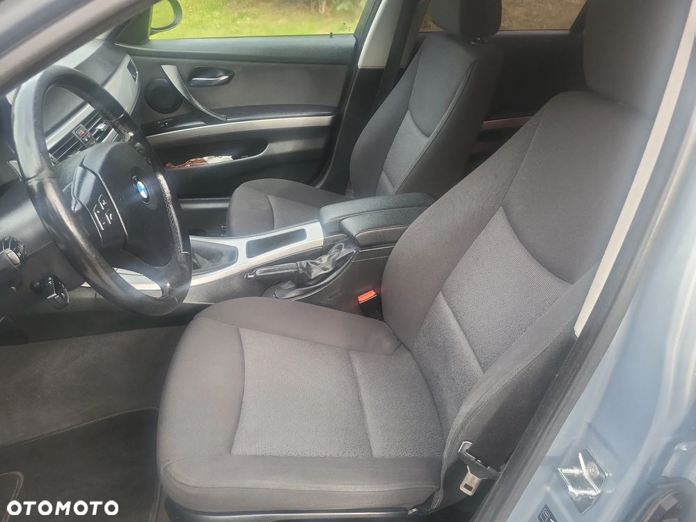 BMW Seria 3 - 18