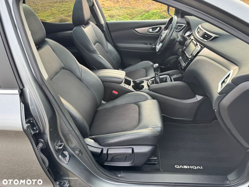 Nissan Qashqai 1.6 DCi TEKNA+ - 18