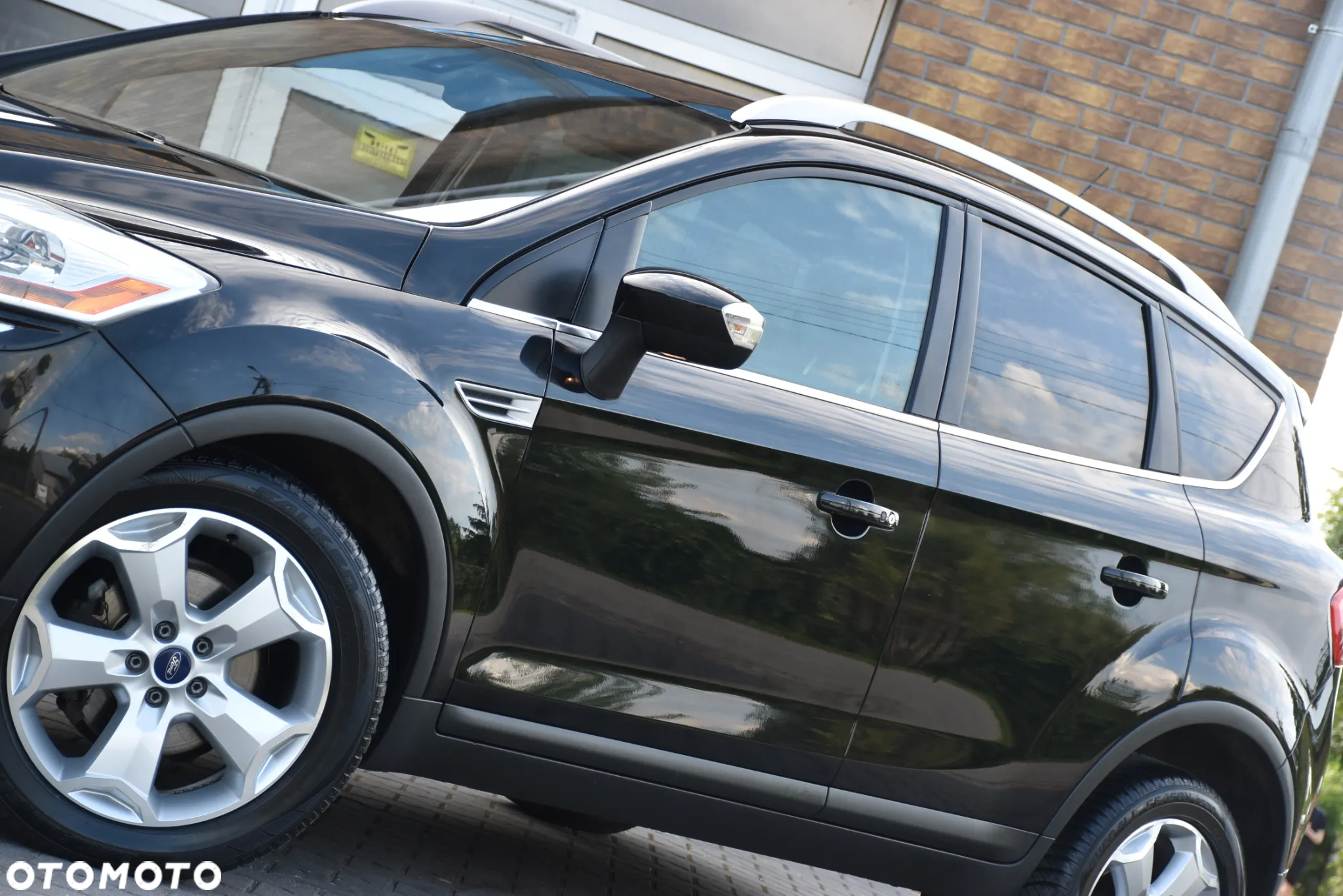 Ford Kuga 2.0 TDCi 4x4 Titanium - 37