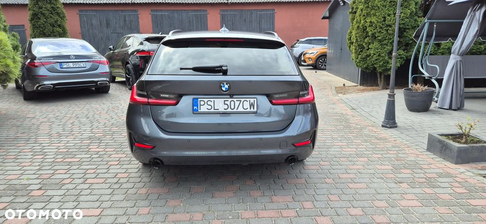 BMW Seria 3 320d xDrive Edition M Sport Shadow - 6