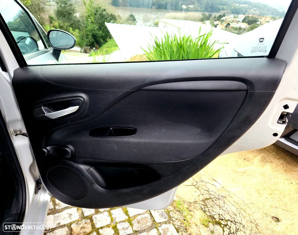 Fiat Punto 1.2 Lounge Start&Stop - 15