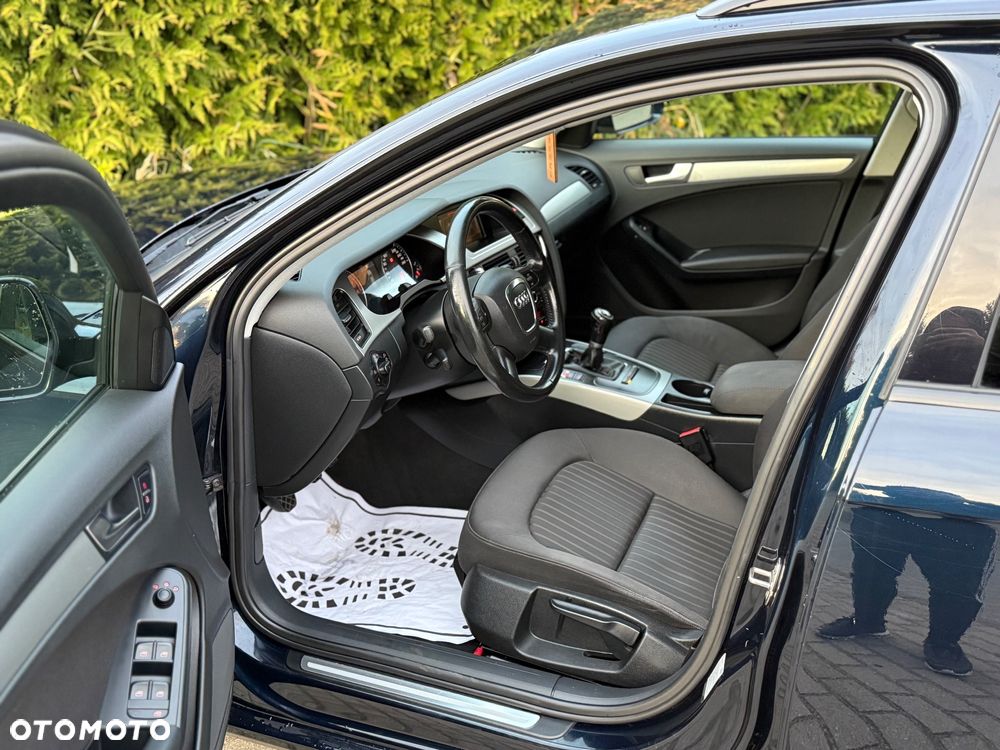 Audi A4 Avant 2.0 TFSI Attraction - 6