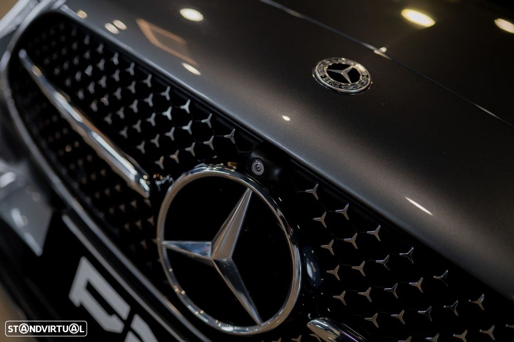 Mercedes-Benz C 300 e AMG Line - 13