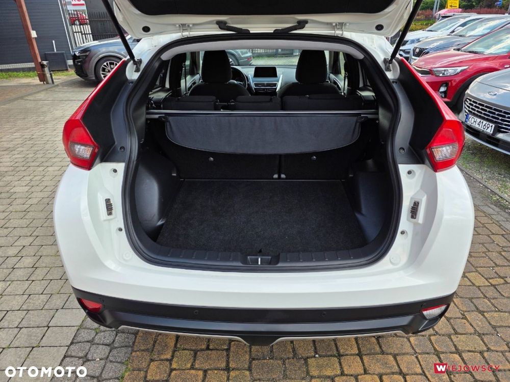 Mitsubishi Eclipse Cross - 12