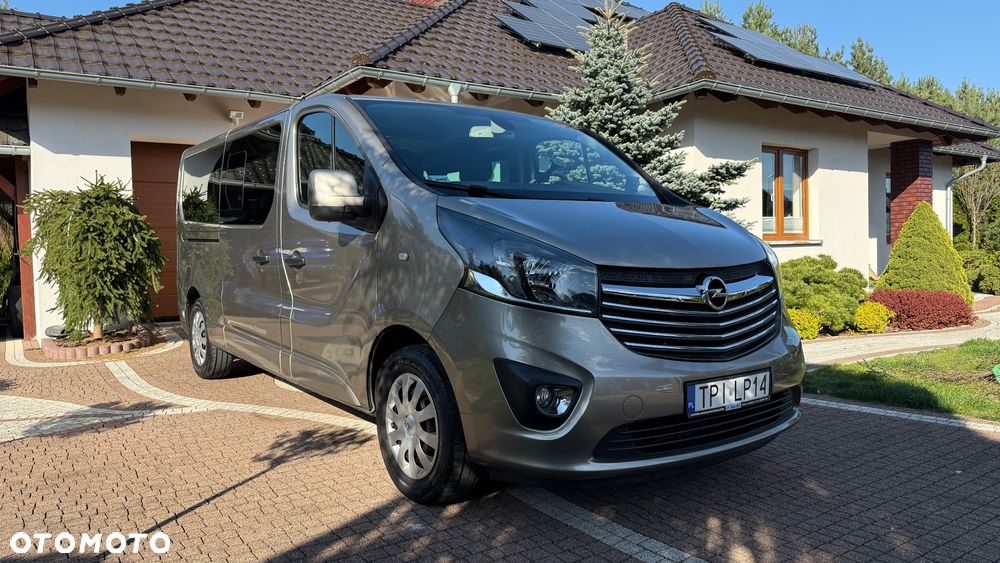Opel Vivaro - 1