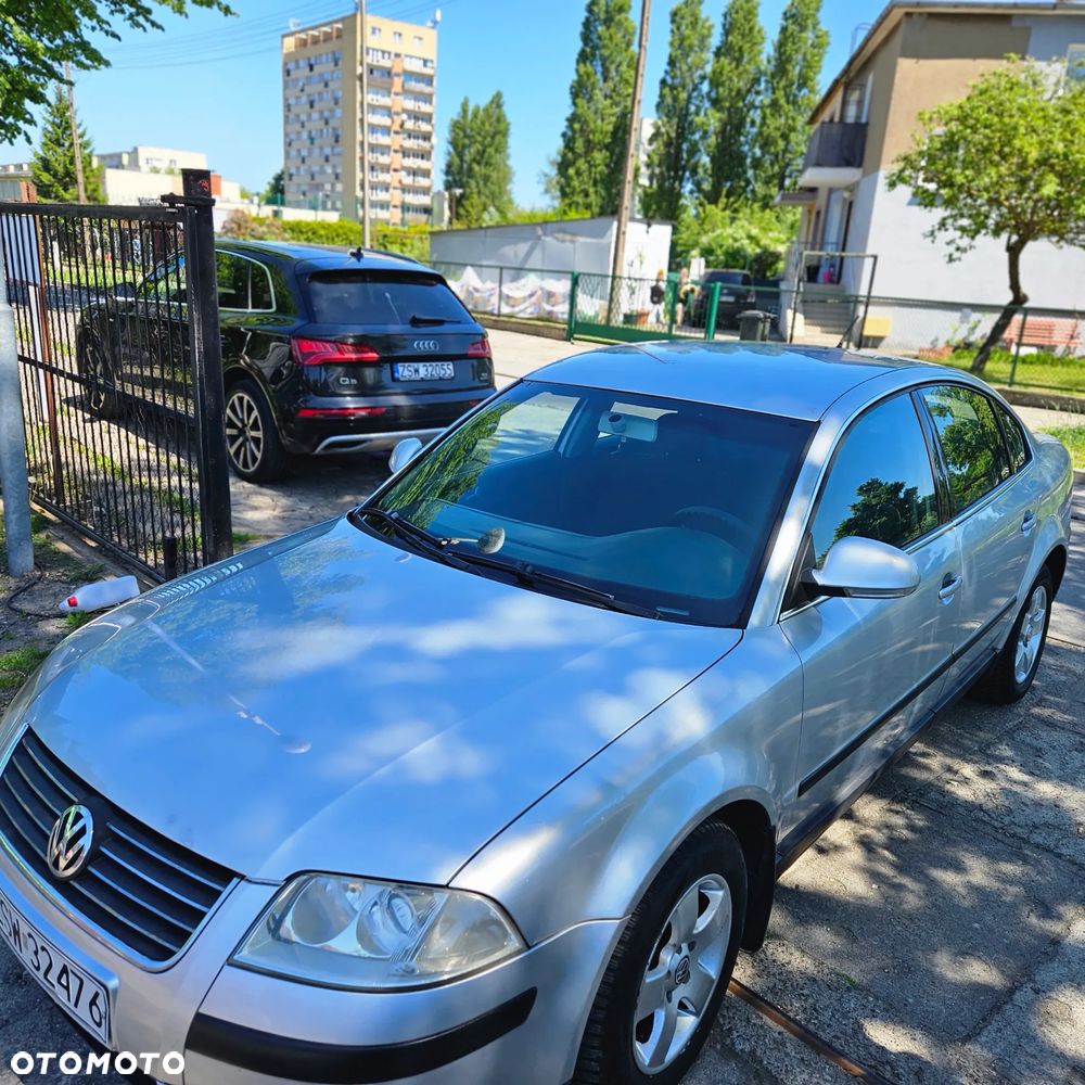 Volkswagen Passat - 2