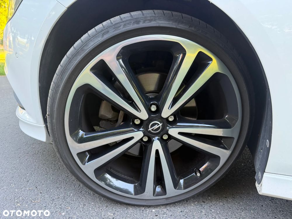 Opel Insignia - 11