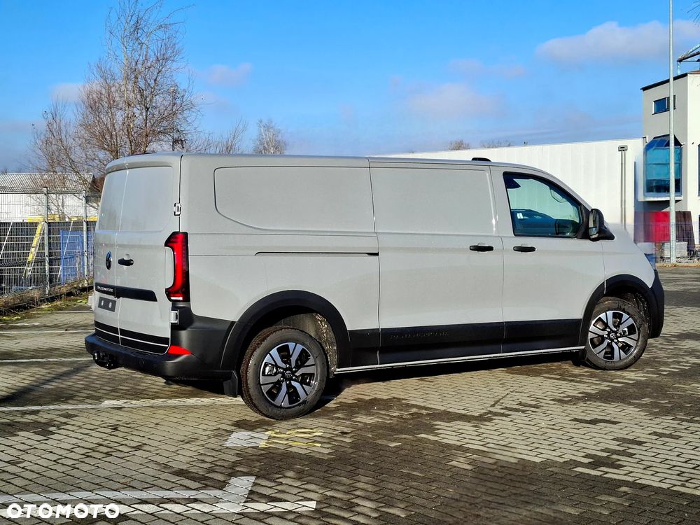 Volkswagen Transporter - 4