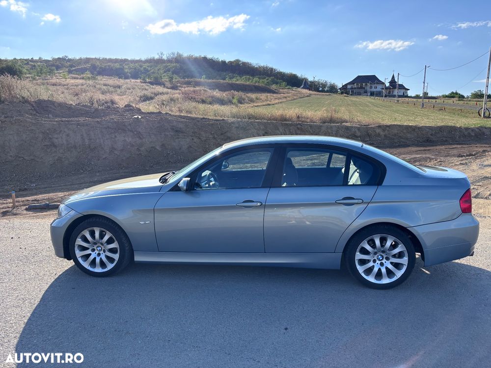 BMW Seria 3 320d DPF Aut. - 4