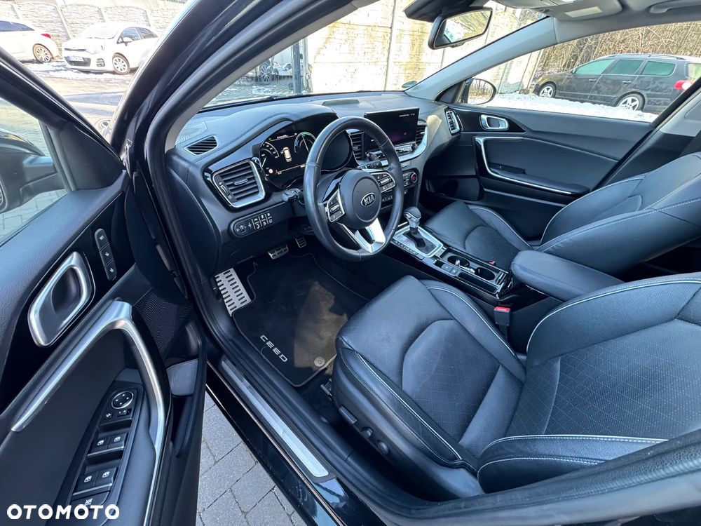 Kia Ceed 1.6 GDI PHEV Business Line DCT - 21