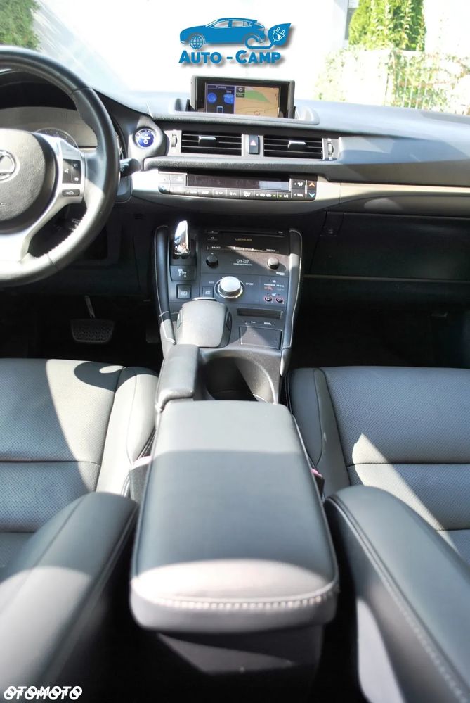 Lexus CT 200h Luxury Line - 18