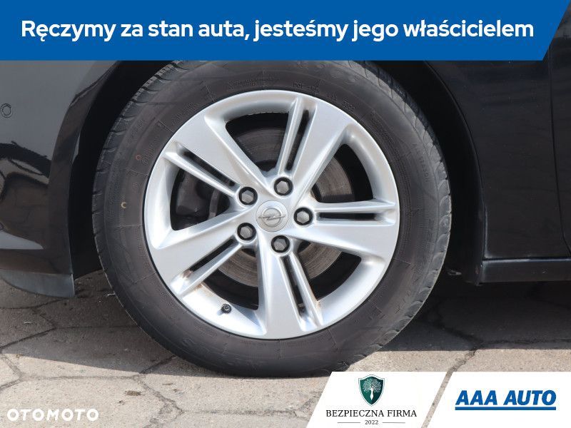 Opel Insignia - 17