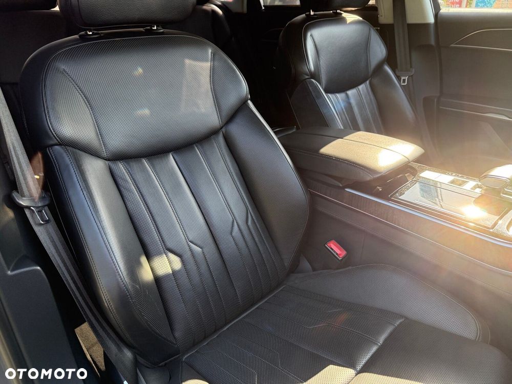 Audi A8 50 TDI mHEV Quattro Tiptr - 32