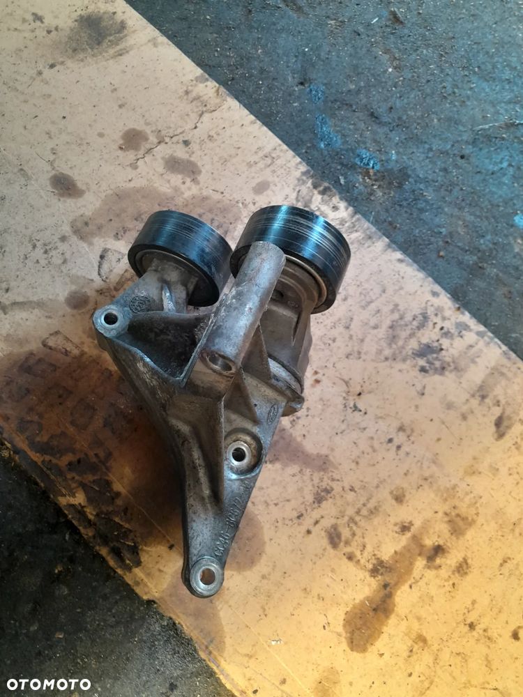 Łapa z napinaczem FORD F MAX 2024r. GC46-8C672-AD !! 500KM - 2