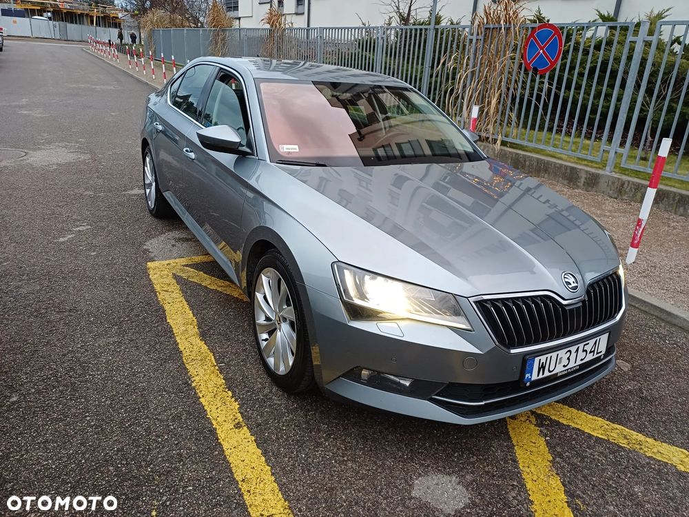 Skoda Superb 2.0 TDI Ambition DSG - 6