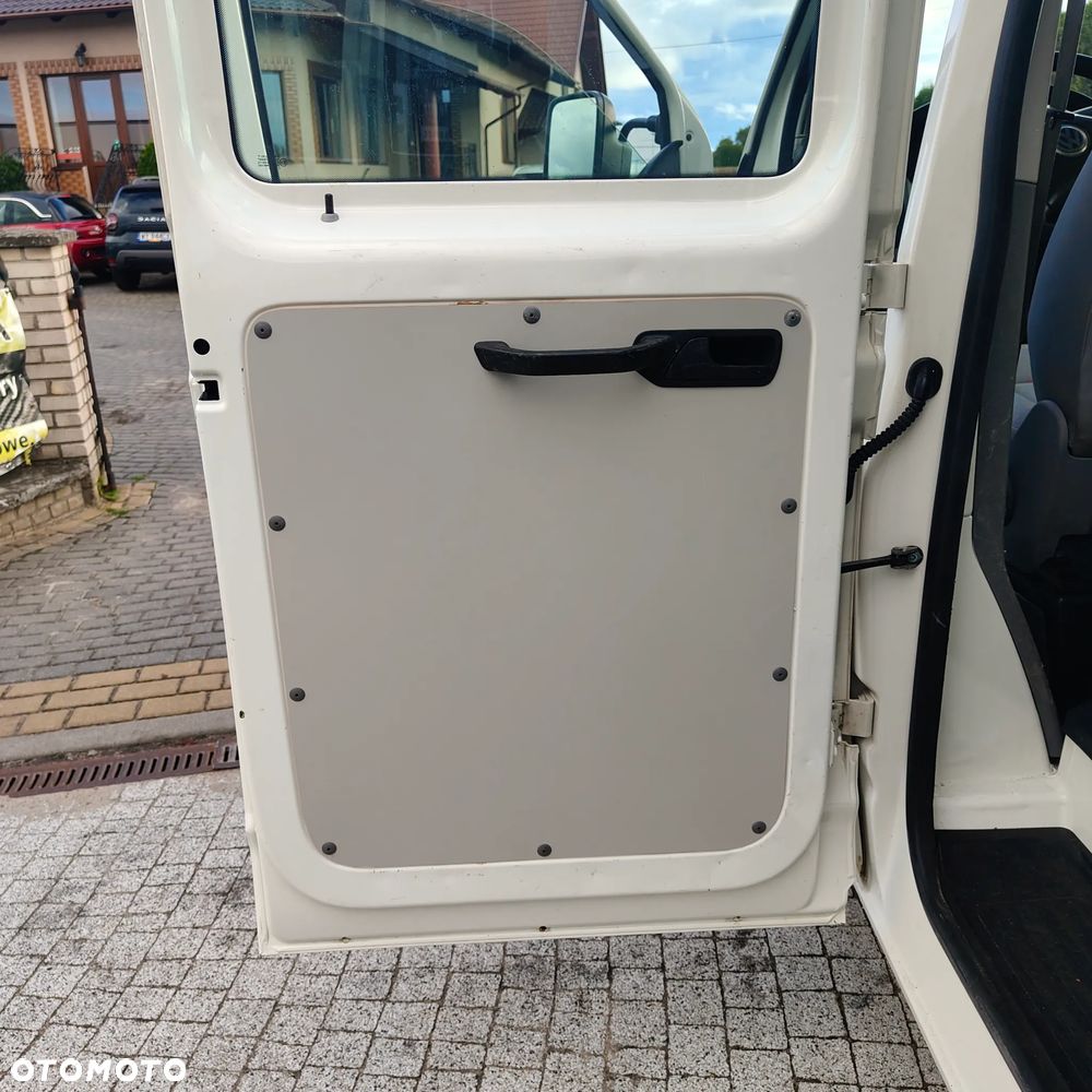 Volkswagen Transporter - 10