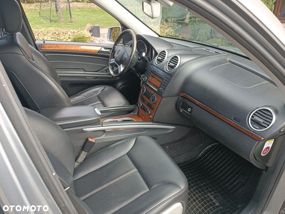 Mercedes-Benz GL 350 CDI DPF 4Matic BlueEFFICIENCY 7G-TRONIC Grand Edition - 19