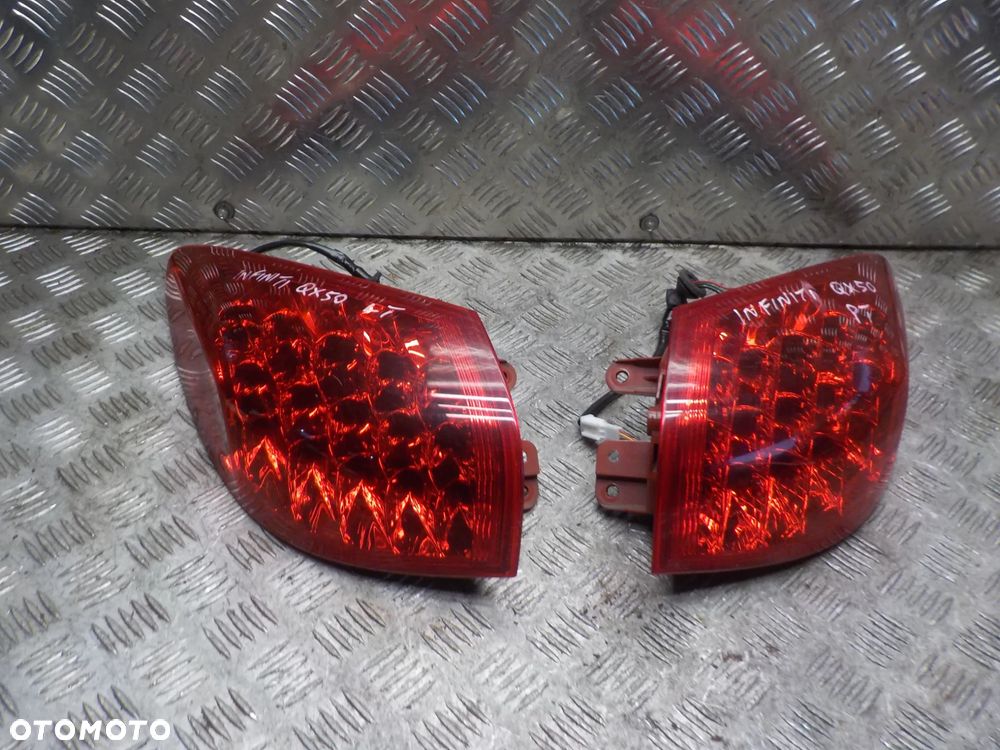 INFINITI QX50 LAMPA PRAWA TYŁ TYLNA