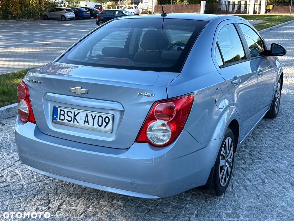 Chevrolet Aveo 1.4 16V Base - 3