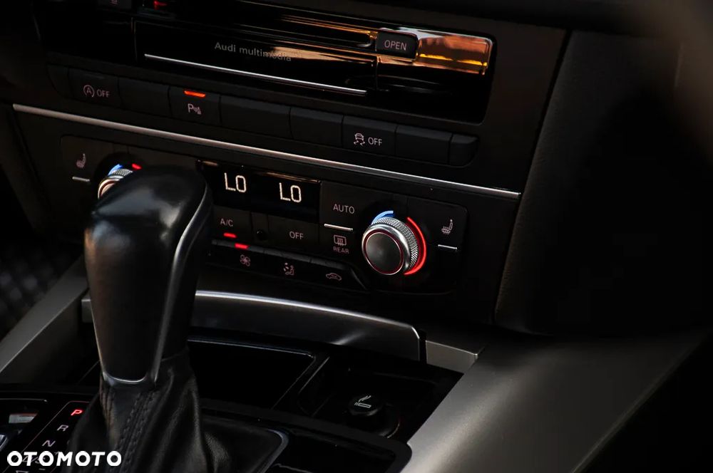 Audi A6 Avant 2.0 TDI Ultra S tronic - 17