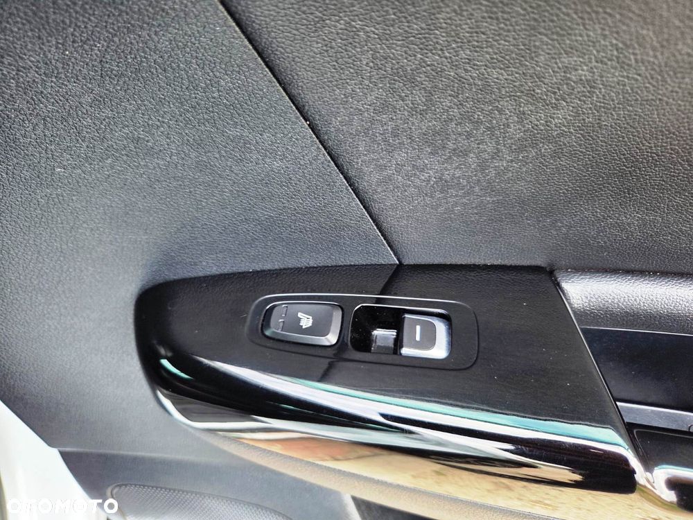 Kia Sportage 1.6 CRDI AWD Eco-Dynamics+ (48V M-H) GT LINE - 15