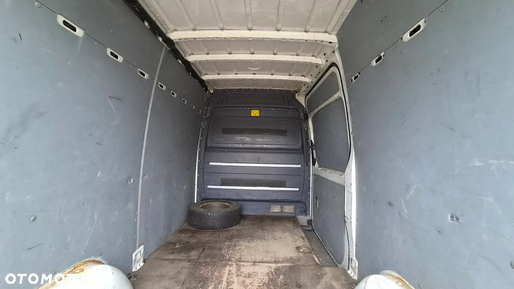 Mercedes-Benz Sprinter - 9