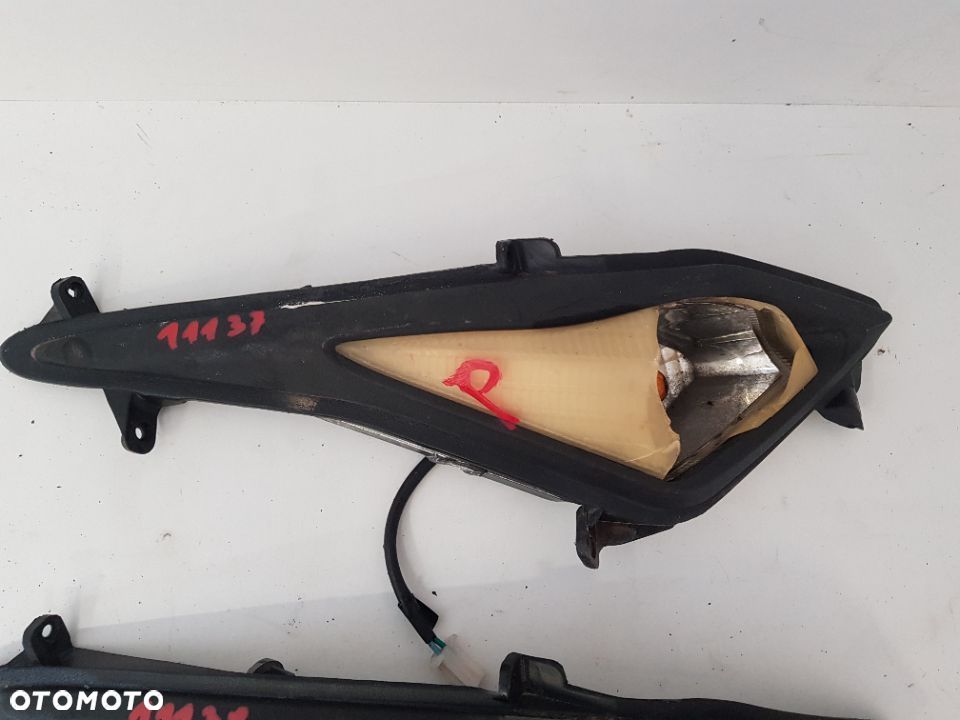 Daelim S3 125 Kierunkowskaz Prawy - 2