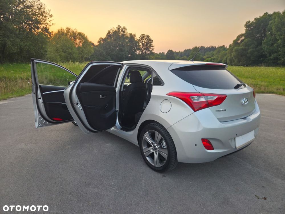 Hyundai i30 1.4 Family+ - 20