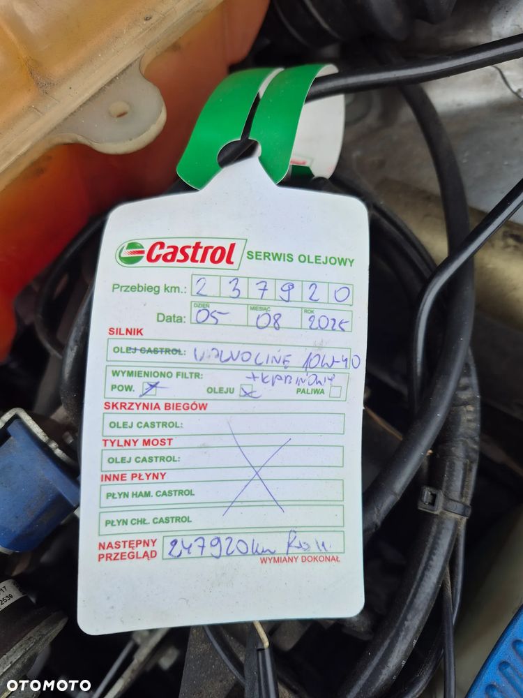 Volkswagen Passat - 17