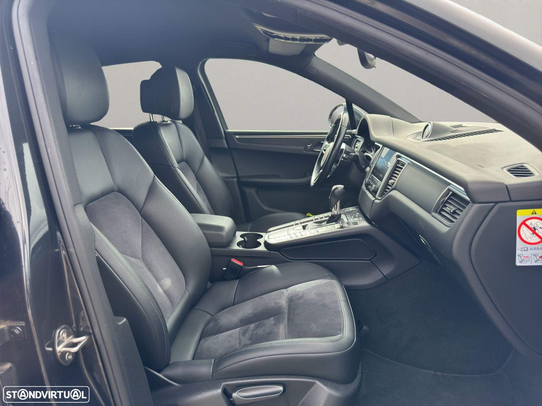 Porsche Macan - 17