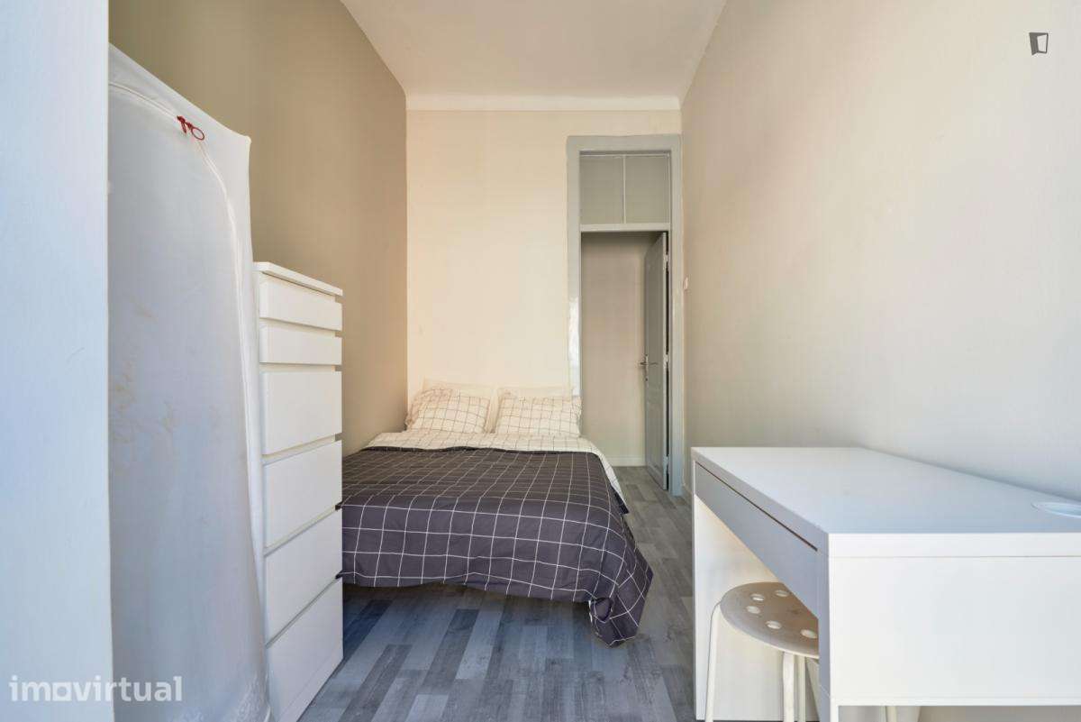 Quarto - localizado em Penha de França Lisbon - Grande imagem: 3/41