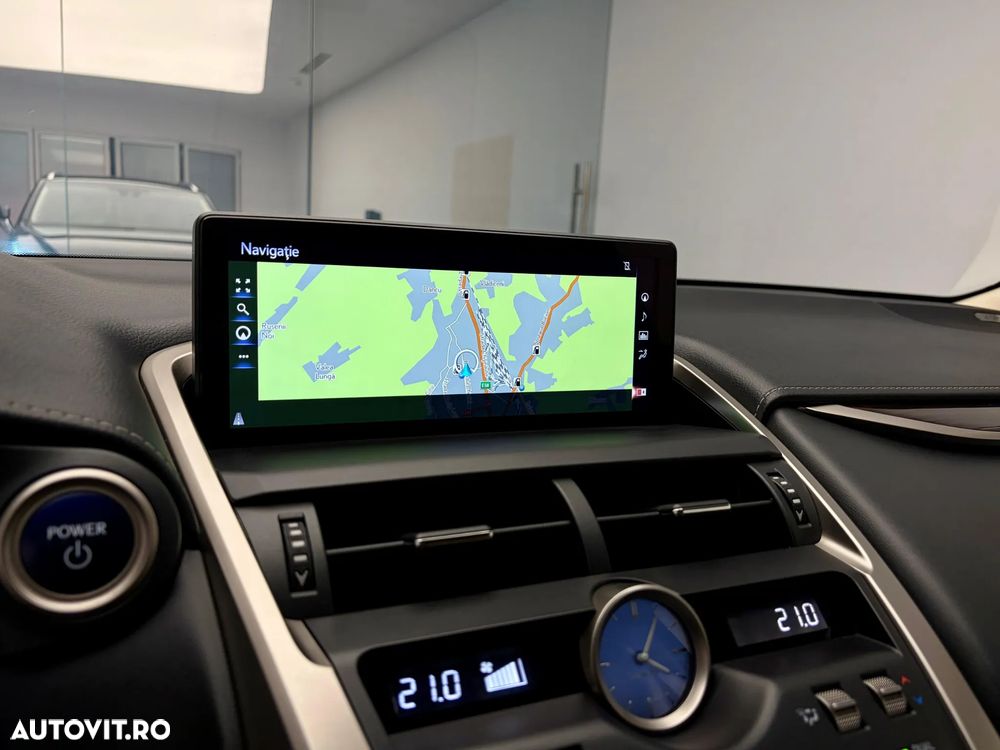 Lexus Seria NX 300h AWD Luxury - 22