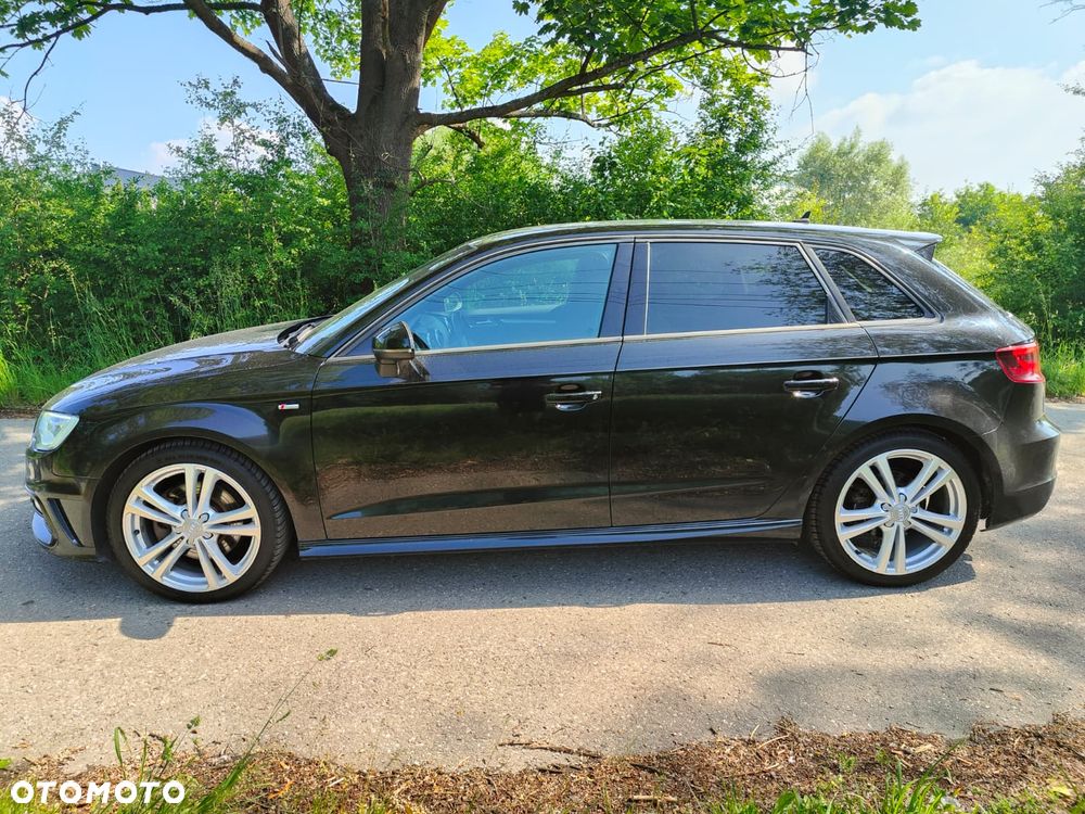 Audi A3 Sportback 2.0 TDI (clean diesel) quattro S tronic S line Sportpaket - 4