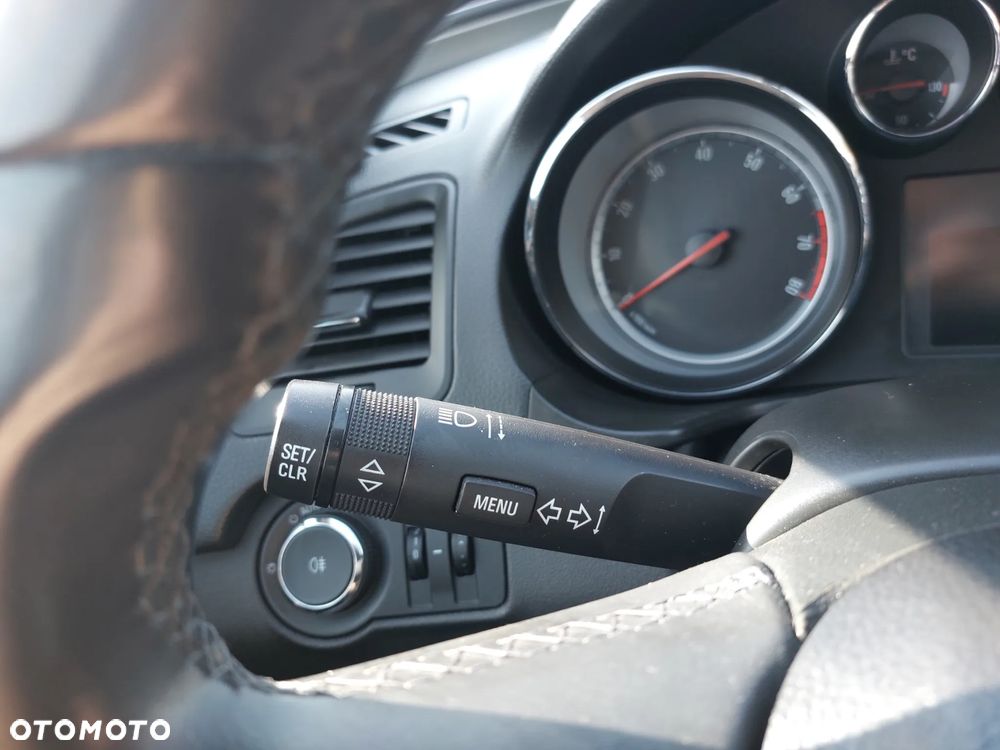 Opel Insignia 1.8 - 20