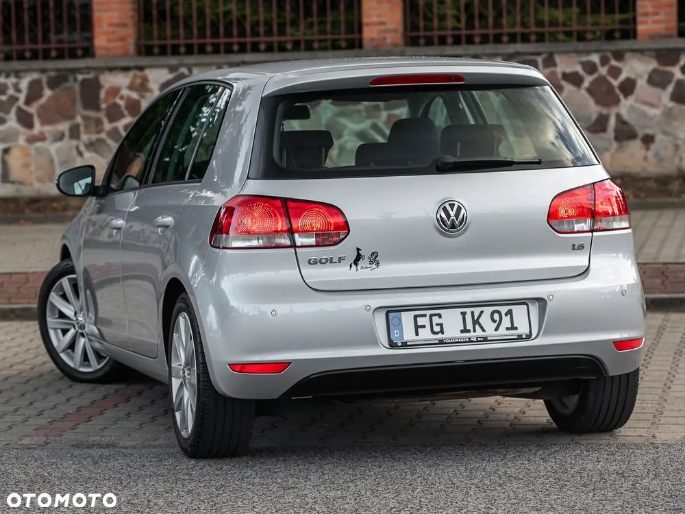 Volkswagen Golf 1.6 Highline - 8