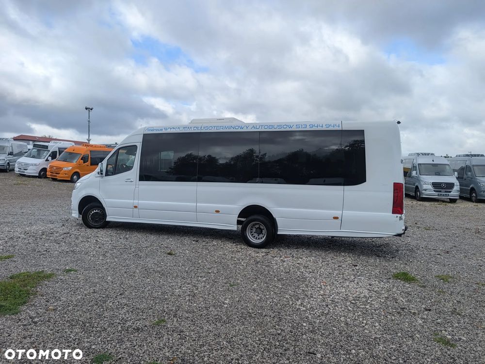 Mercedes-Benz Sprinter 517 - 8