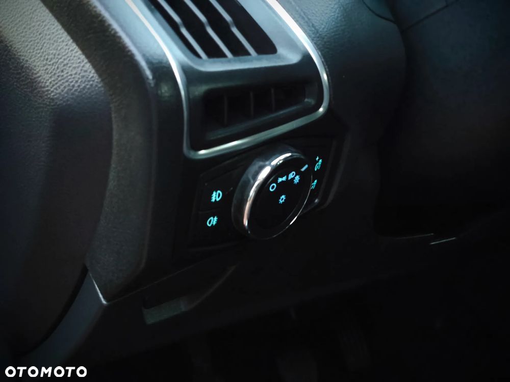 Ford Focus 1.0 EcoBoost Titanium - 8