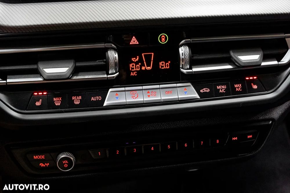 BMW Seria 1 118i Aut. Edition M Sport Shadow - 32