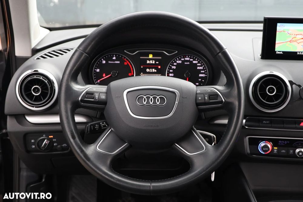 Audi A3 1.6 TDI ack (clean diesel) S line Sportpaket - 19