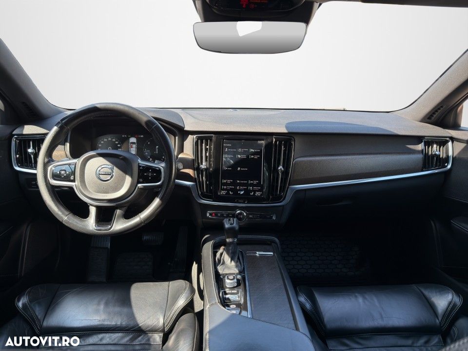 Volvo V90 - 13