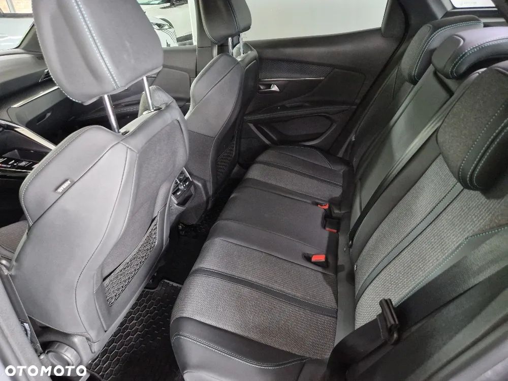 Peugeot 3008 1.2 PureTech Allure Pack S&S EAT8 - 15