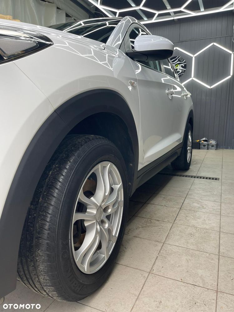 Hyundai Tucson blue 1.6 GDi 2WD Navi - 18