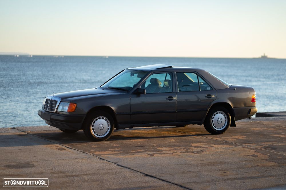 Mercedes-Benz W124 (1984-1997) 300 D Turbo - 14