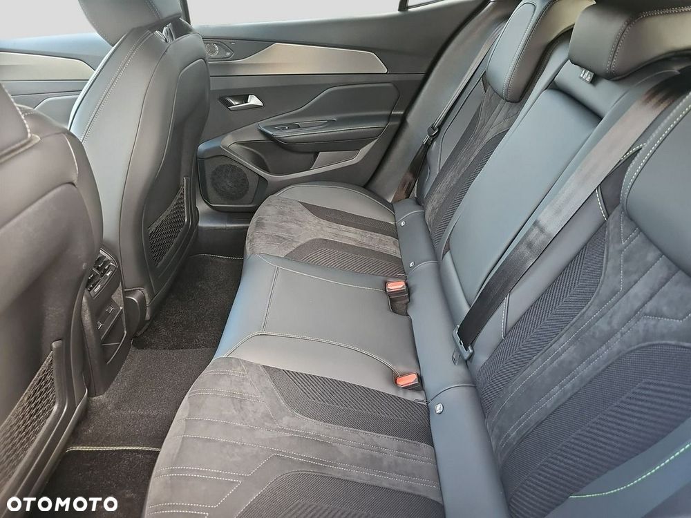 Peugeot 408 HYBRID 145 e-DSC6 GT Exclusive - 15