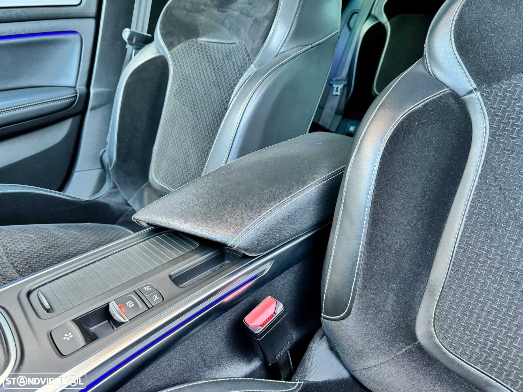 Renault Mégane Sport Tourer BLUE dCi 115 INTENS - 19